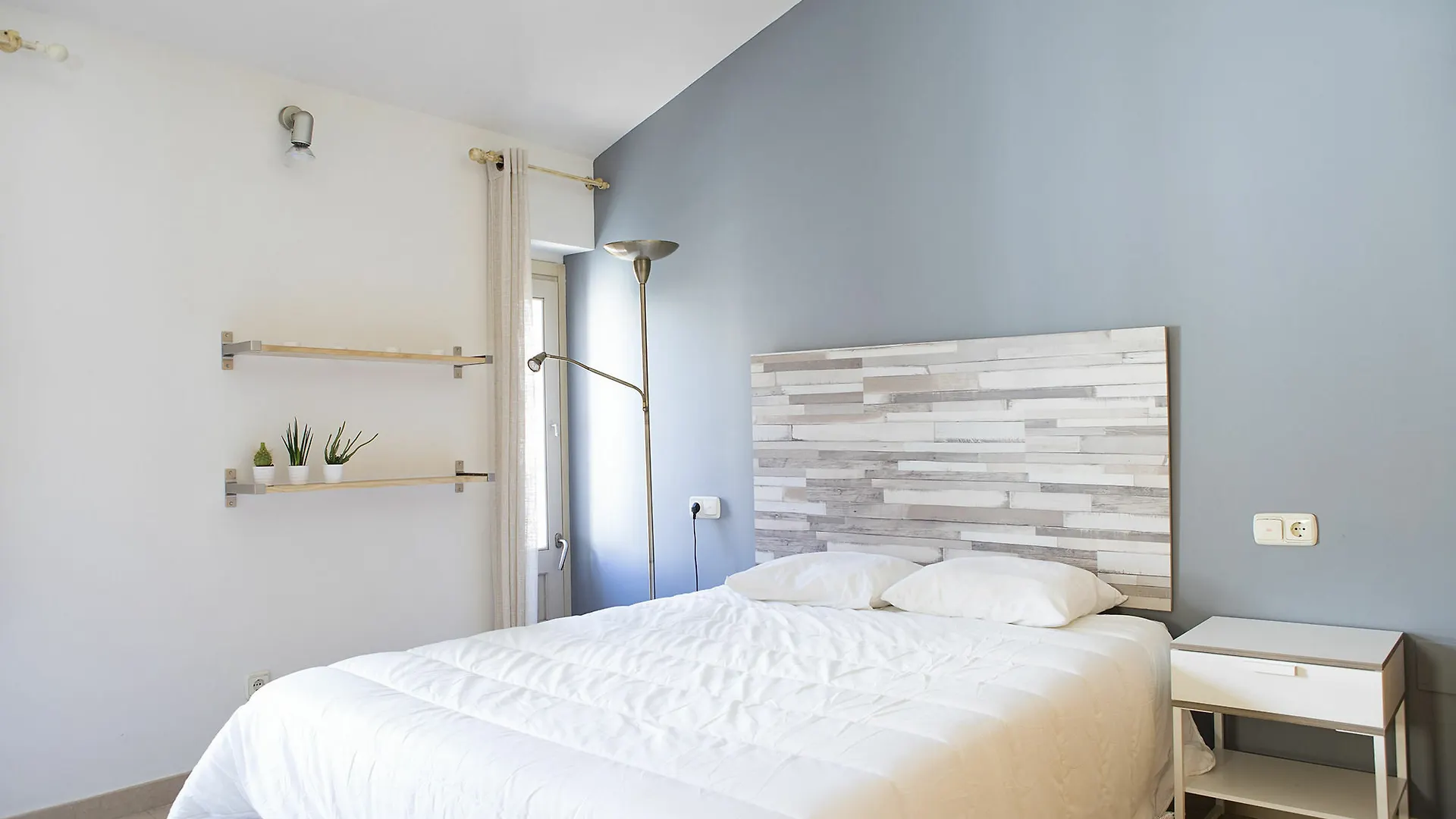 Suncity Flat Mitjana Malaga Apartment