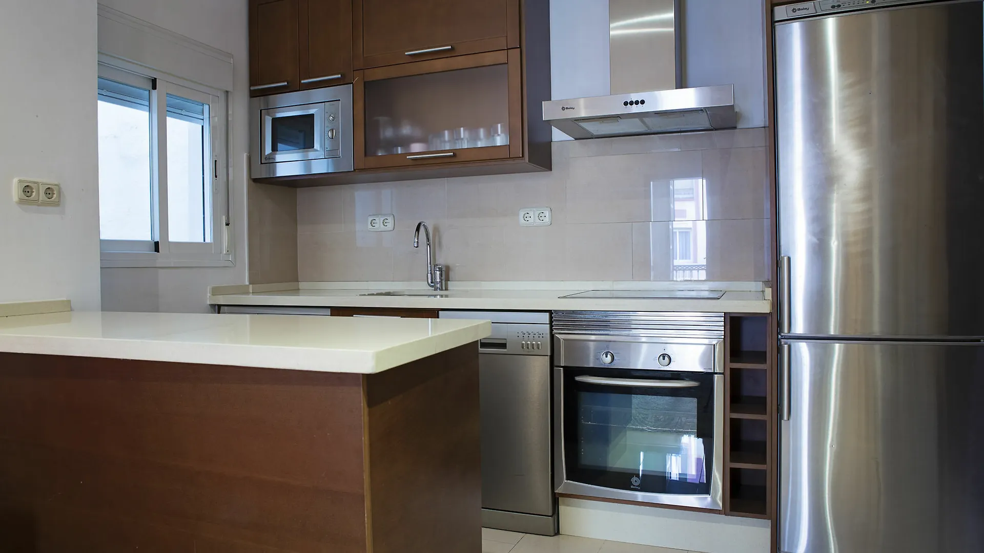 Suncity Flat Mitjana Malaga Apartment