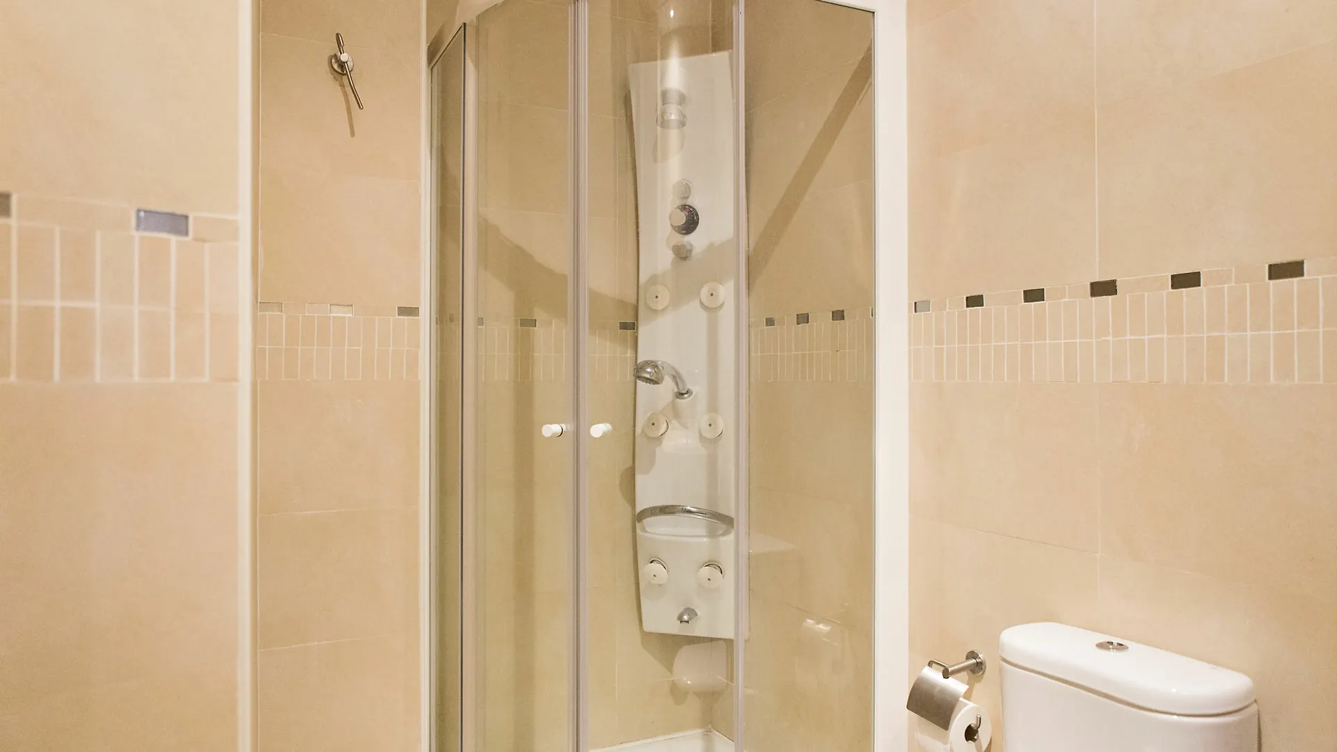 Suncity Flat Mitjana Malaga
