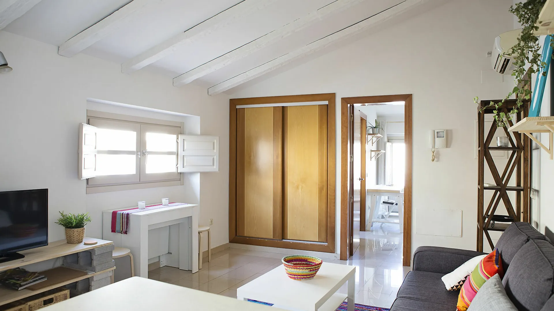 Suncity Flat Mitjana Malaga Apartment